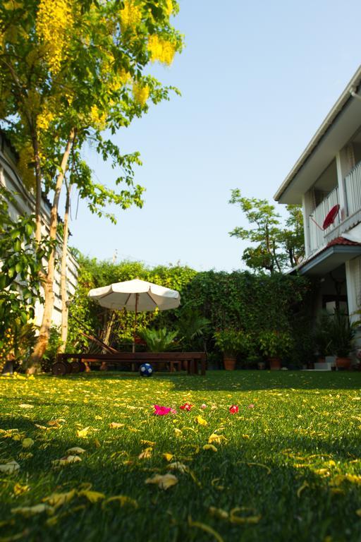 Barefeet Naturist Resort Bangkok Exterior foto