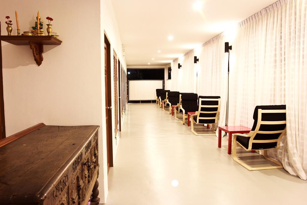 Barefeet Naturist Resort Bangkok Zimmer foto